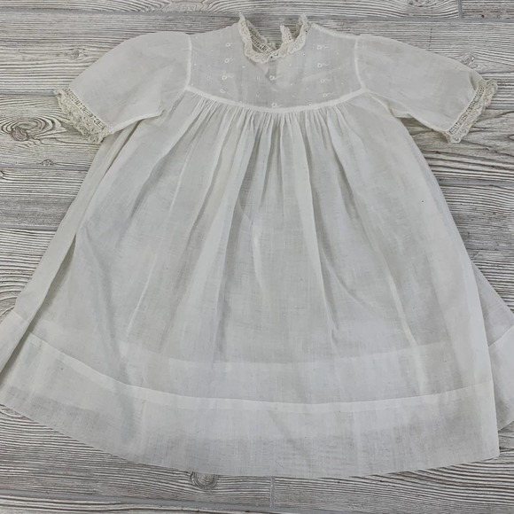 Bundle of 3 Vintage White Baby Girl Dresses with Small Drawstring Purse (HG) - Picture 6 of 10